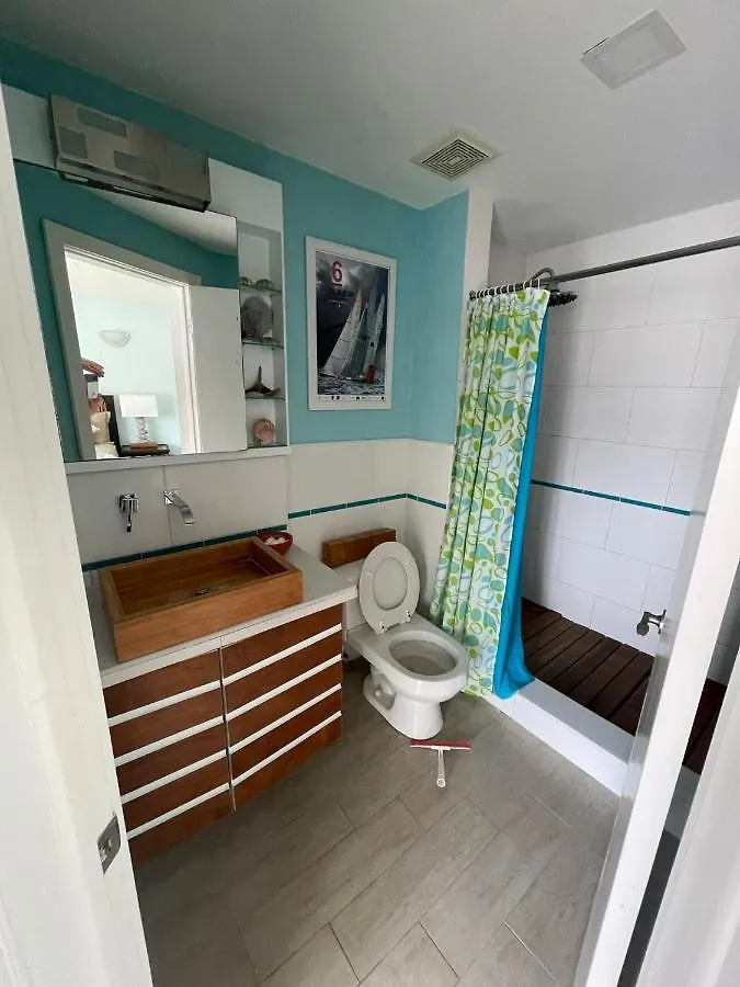 Sunny Villa In The Marina - Excellent Water Views Jolly Harbour 0*,  앤티가 바부다