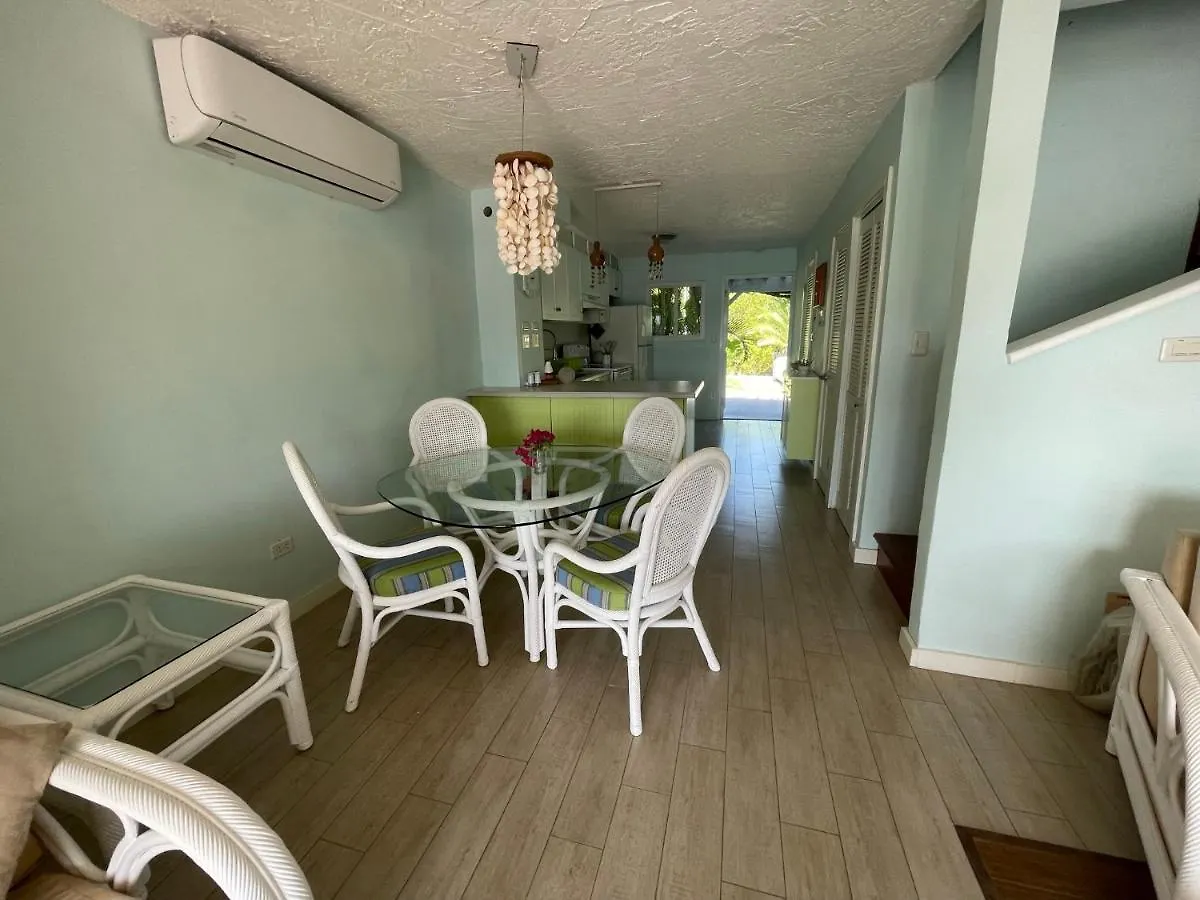 Sunny Villa In The Marina - Excellent Water Views Jolly Harbour 앤티가 바부다