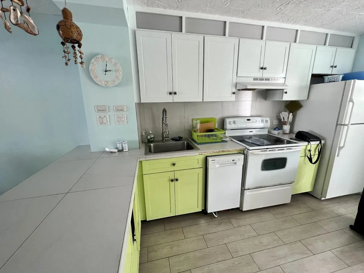 Sunny Villa In The Marina - Excellent Water Views Jolly Harbour 別荘