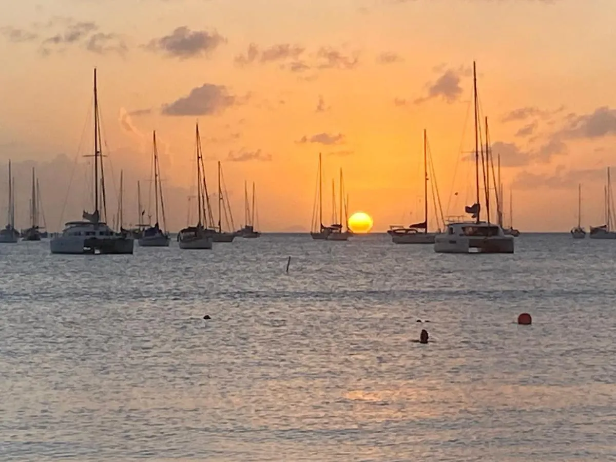 別荘 Sunny Villa In The Marina - Excellent Water Views Jolly Harbour